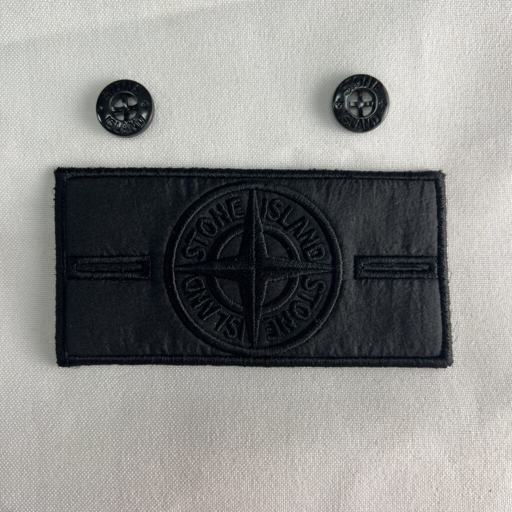 Патч черный Stone Island (Стон Айленд) нашивки купить в Москве цена от ...