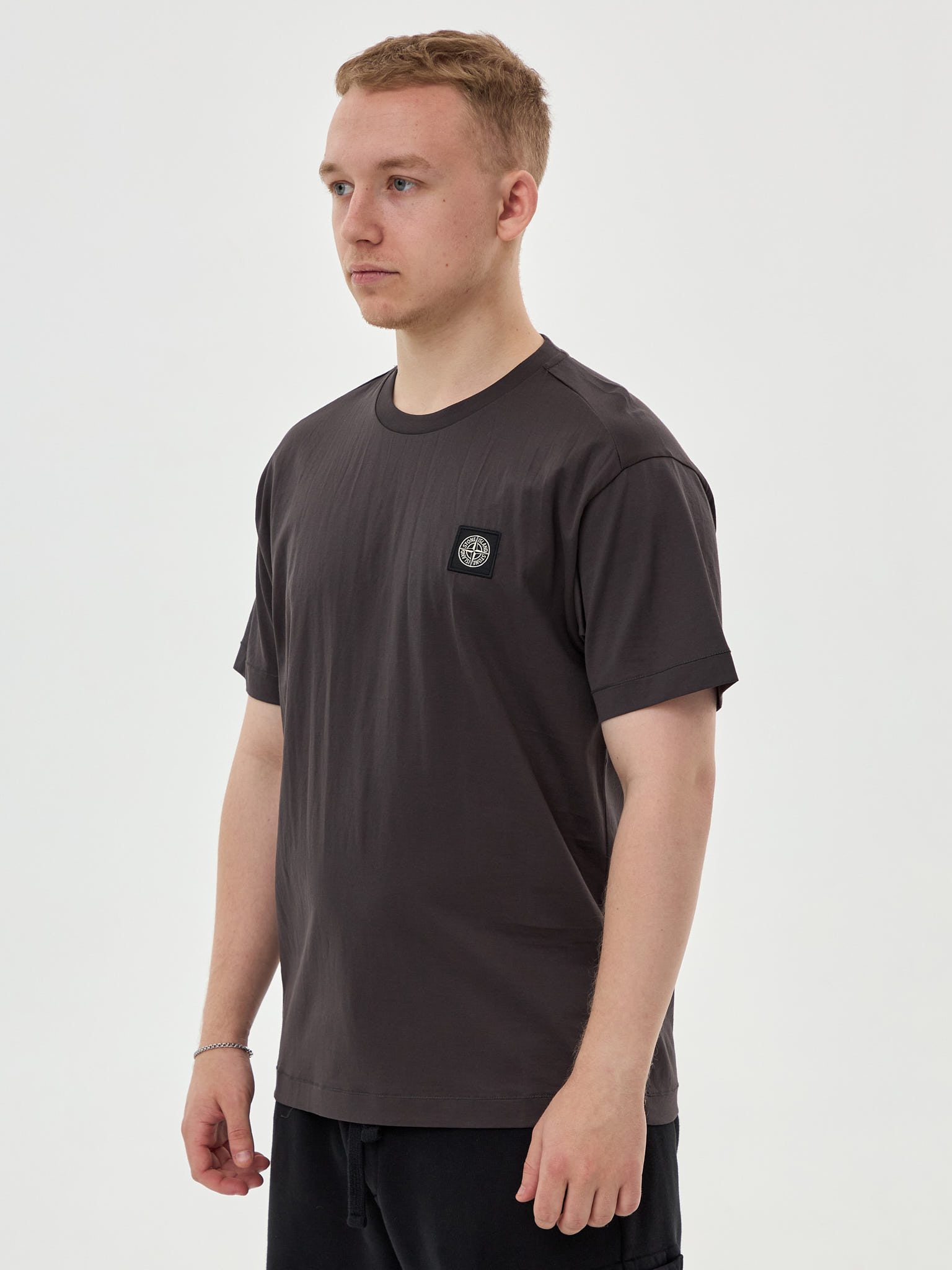 Футболка Stone Island PATCH PROGRAM 24113 темно-серая - цвет Темно-серый