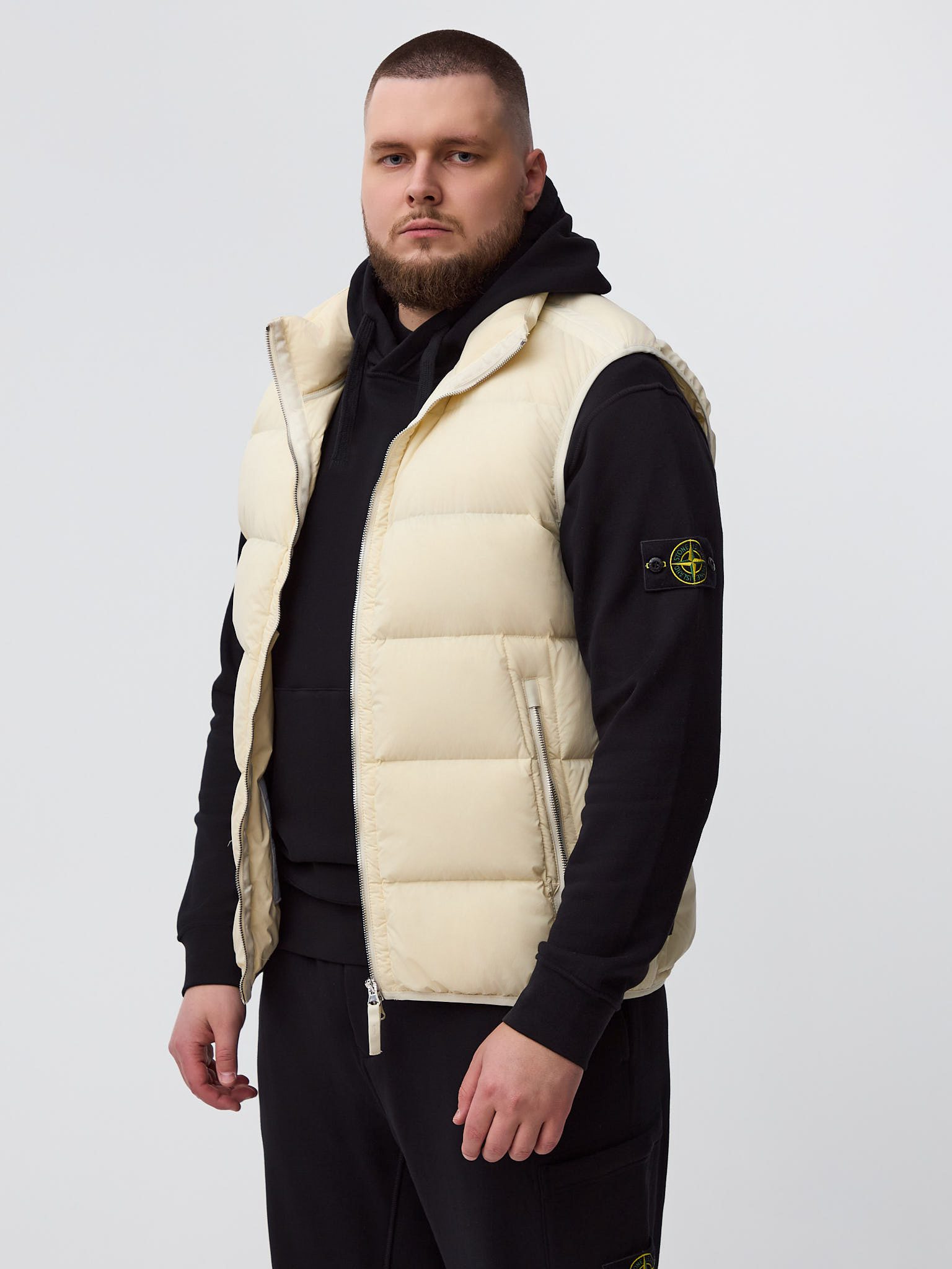 Пуховой жилет Stone Island белый G1428