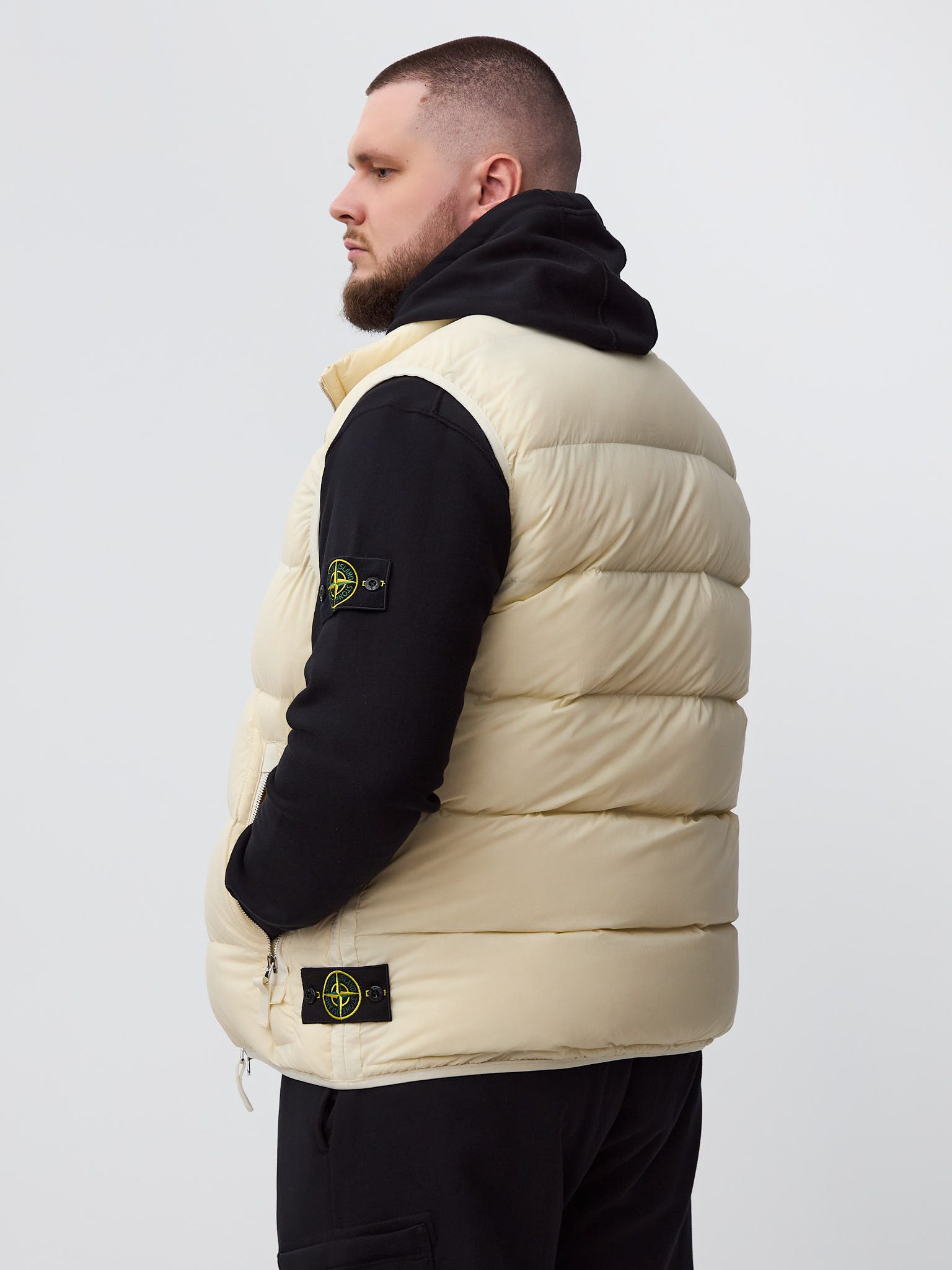 Пуховой жилет Stone Island белый G1428