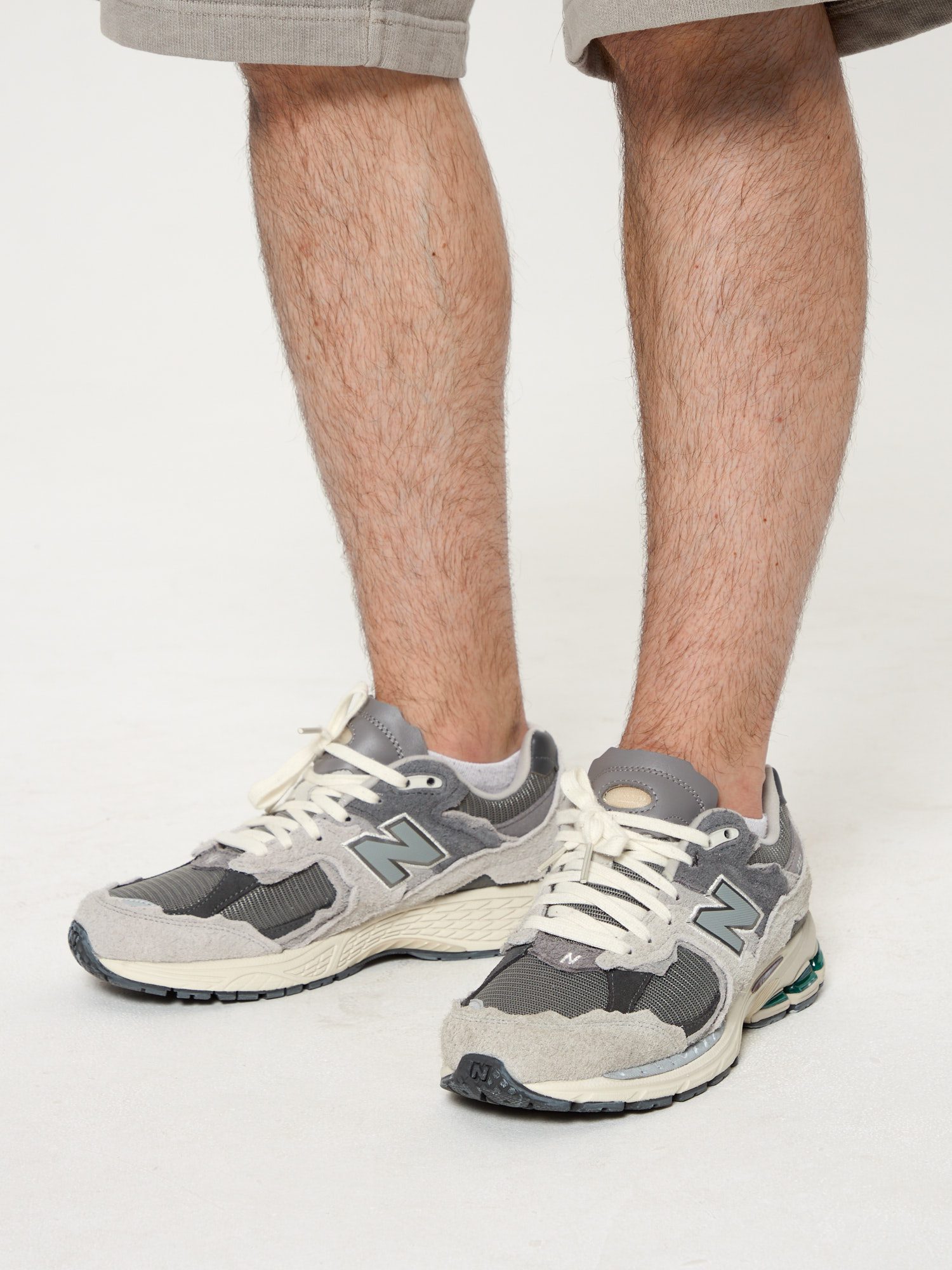Кроссовки New Balance 2002R Protection Pack Rain Cloud - цвет Светло-серый