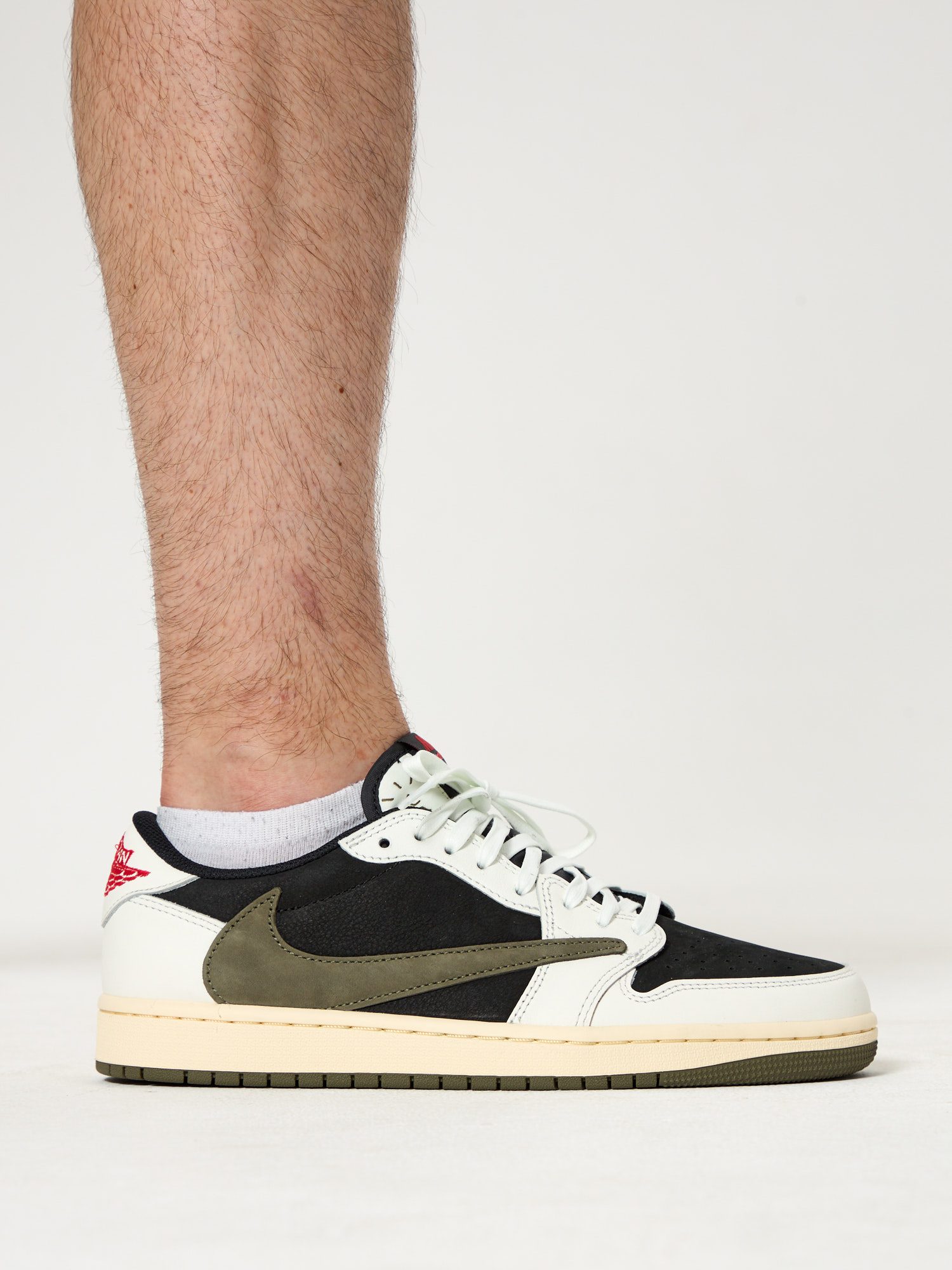 Кроссовки Travis Scott x Nike Air Jordan 1 Low OG Olive - цвет Оливковый