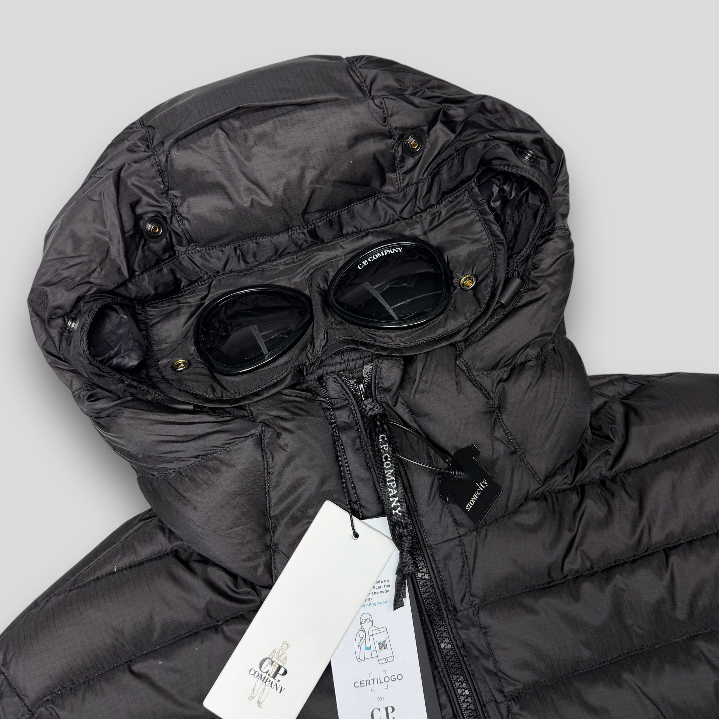 Пуховая куртка легкая C.P. Company D.D. SHELL Goggle jacket черная