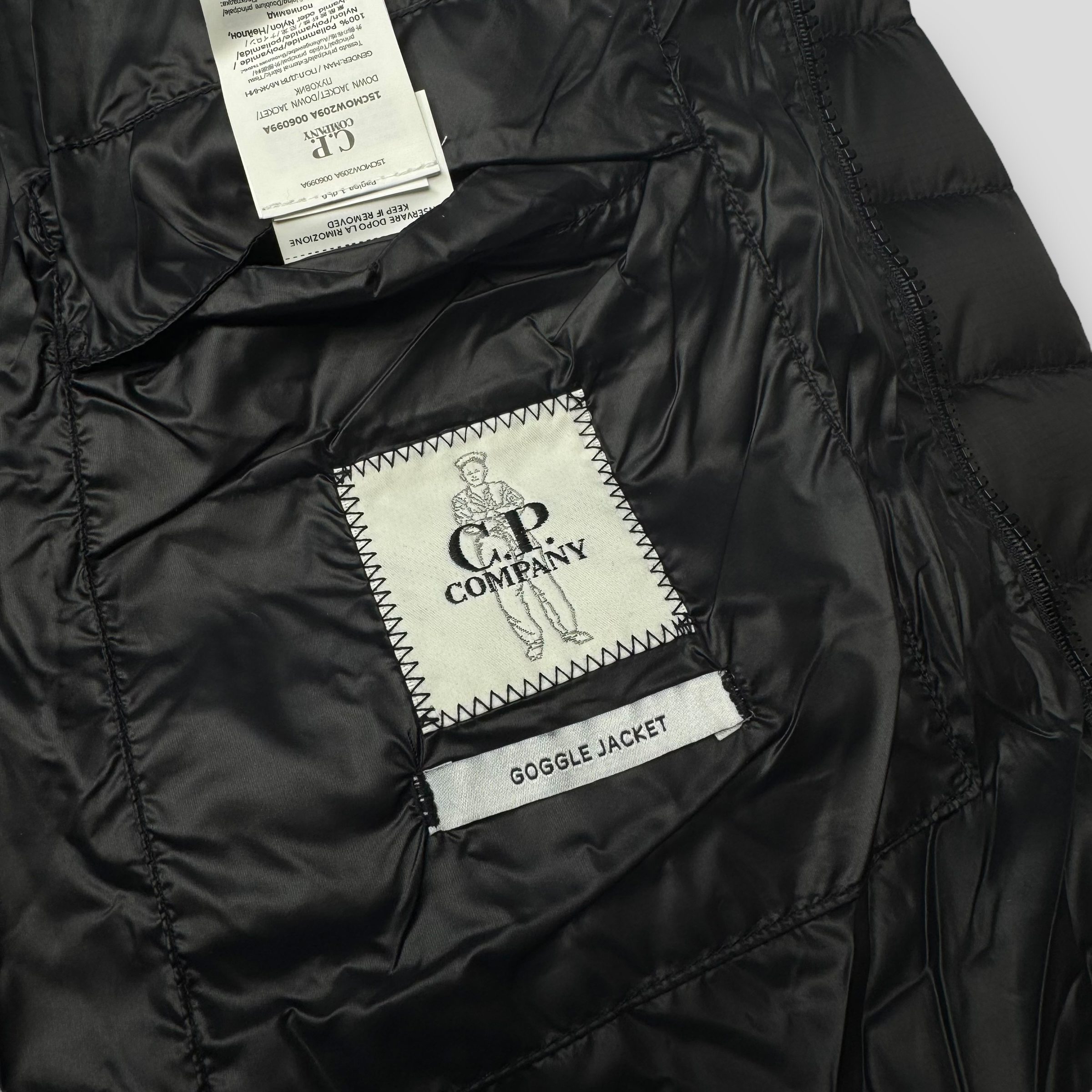 Пуховая куртка легкая C.P. Company D.D. SHELL Goggle jacket черная