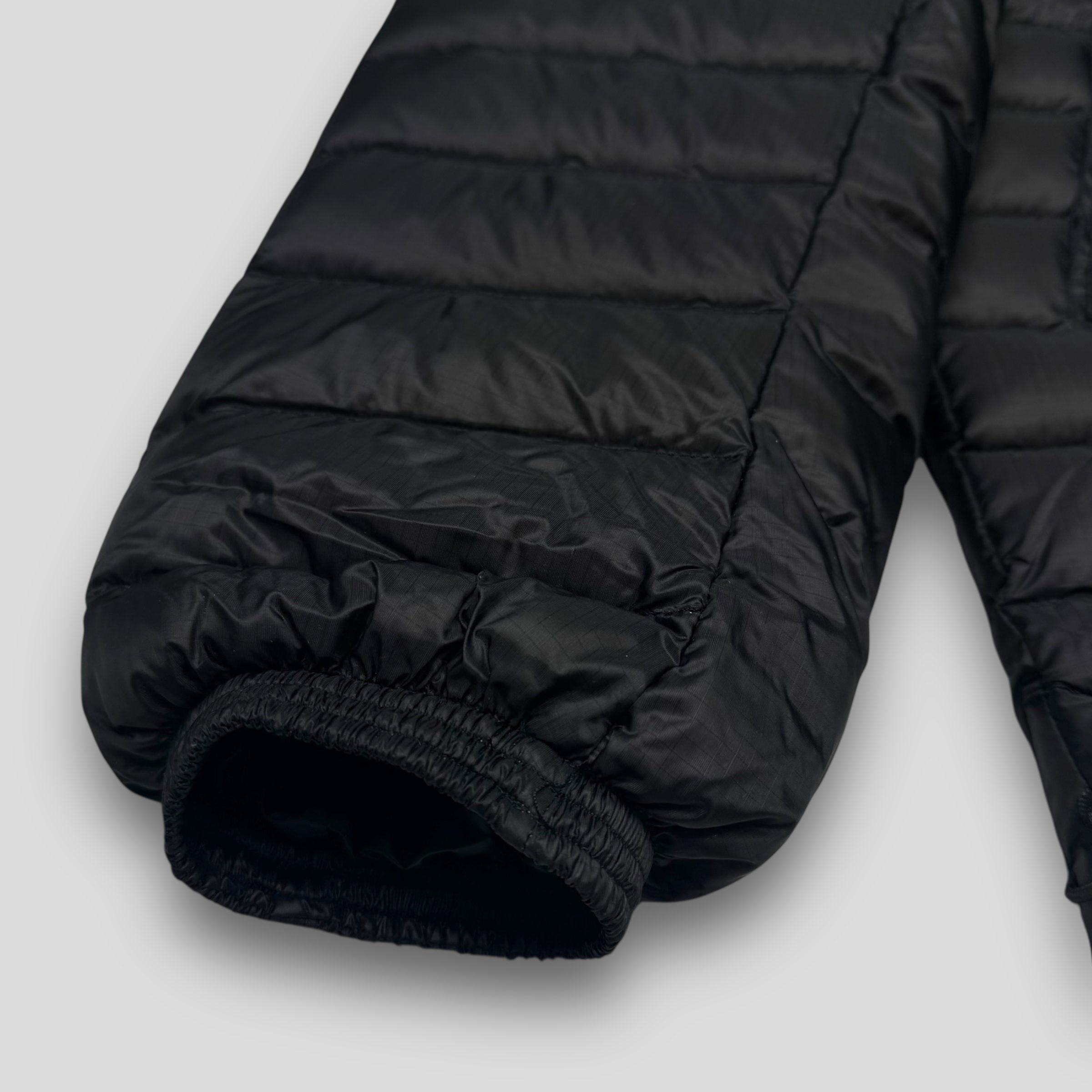 Пуховая куртка легкая C.P. Company D.D. SHELL Goggle jacket черная