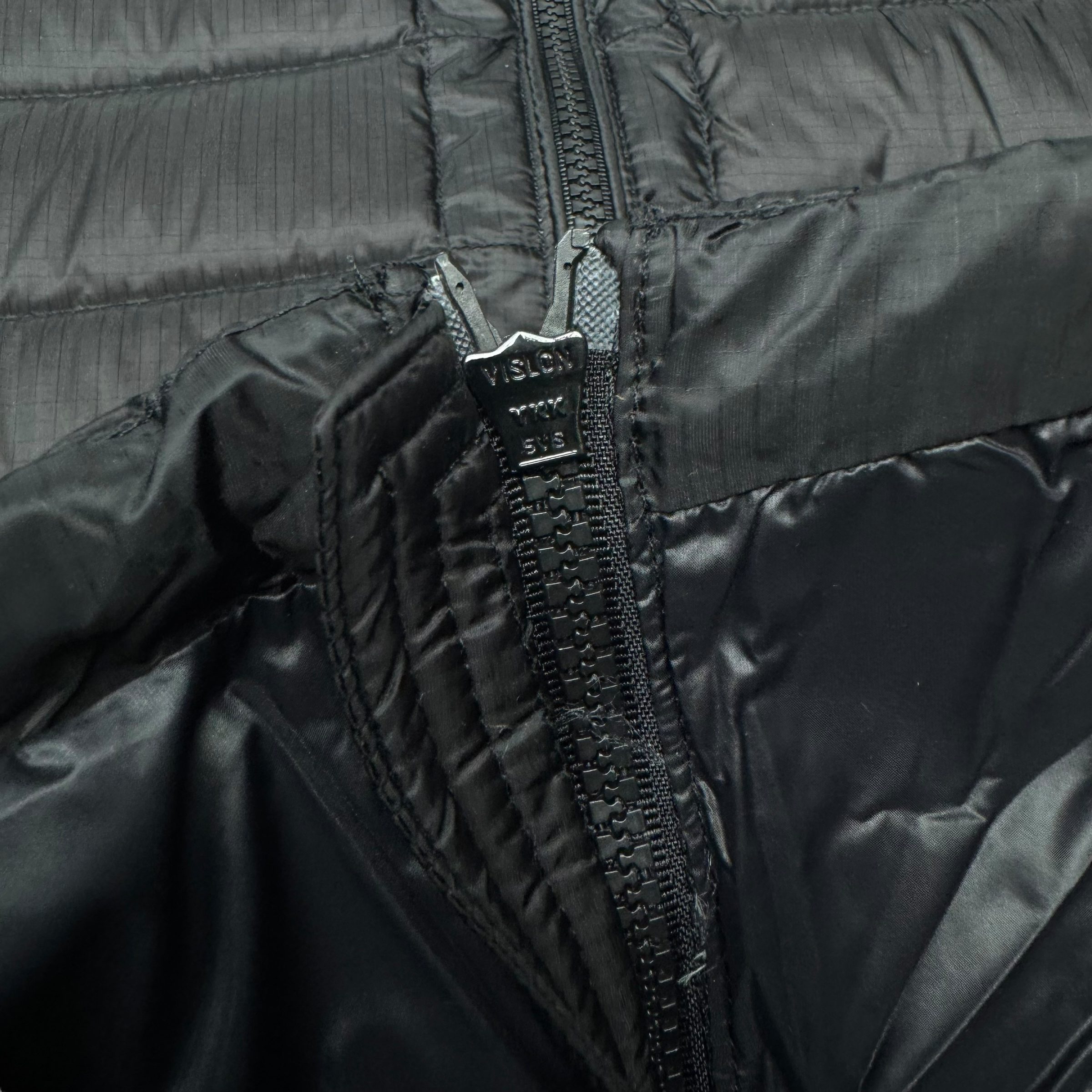 Пуховая куртка легкая C.P. Company D.D. SHELL Goggle jacket черная