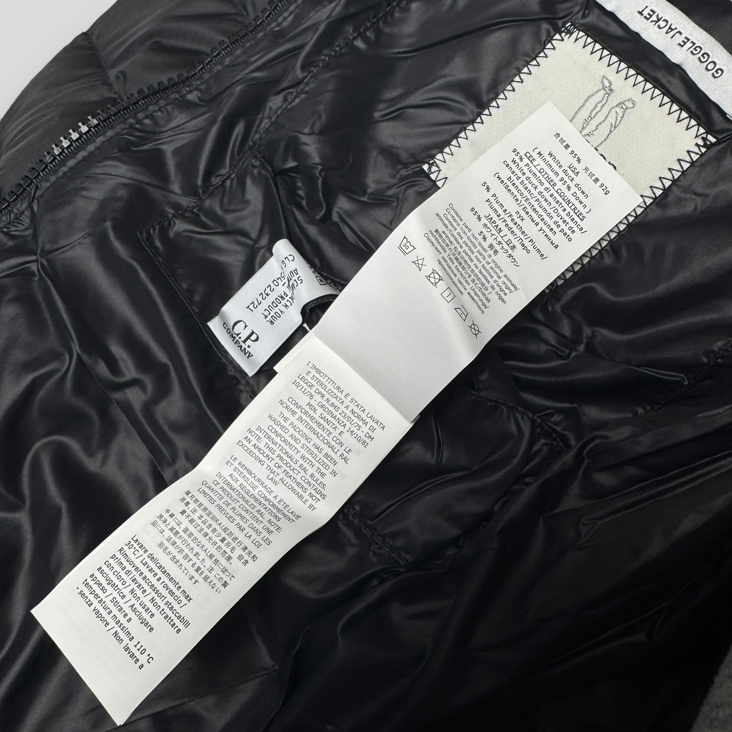 Пуховая куртка легкая C.P. Company D.D. SHELL Goggle jacket черная