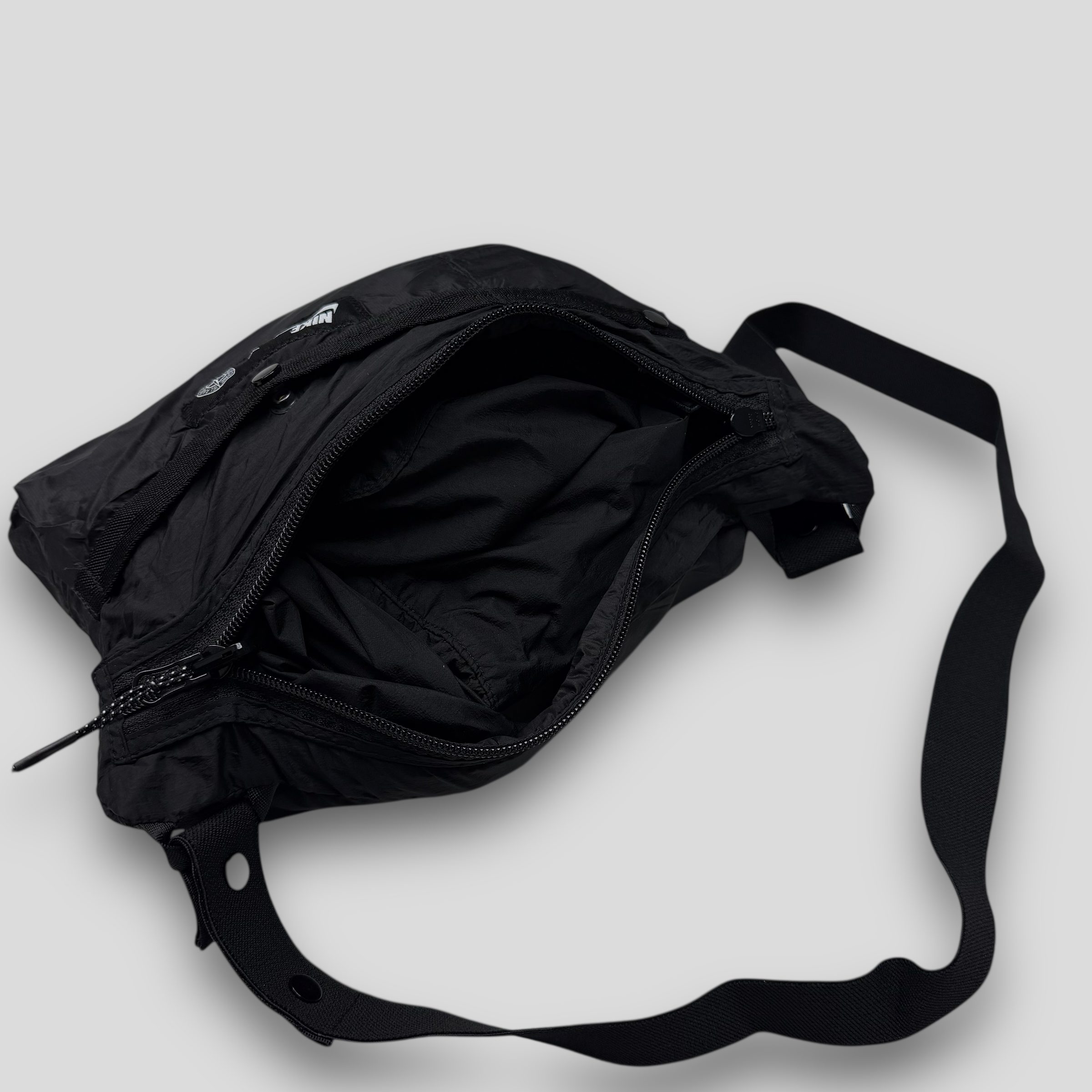 Ветровка Nike x Stone Island Hyperlight Membrana Windrunner (PACKABLE) черная