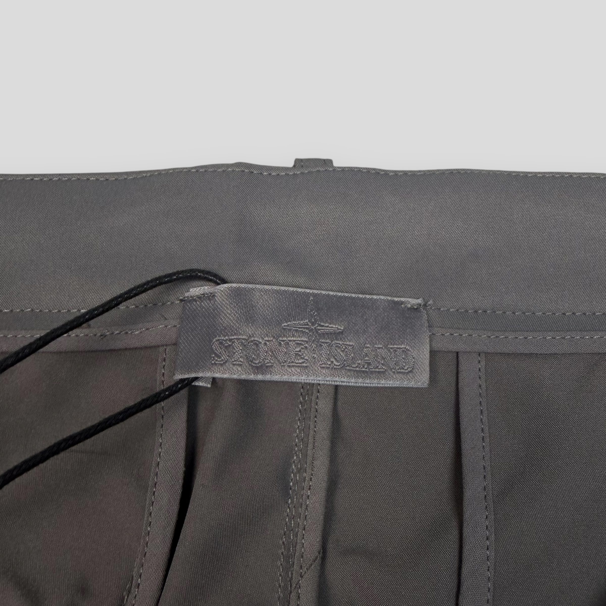 Штаны карго Stone Island Ghost Peace серо-бежевые