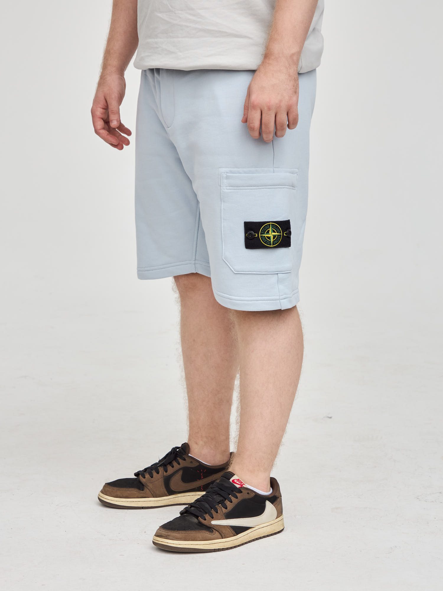 Шорты спортивные Stone Island светло-серые 64651 - цвет Светло-серый