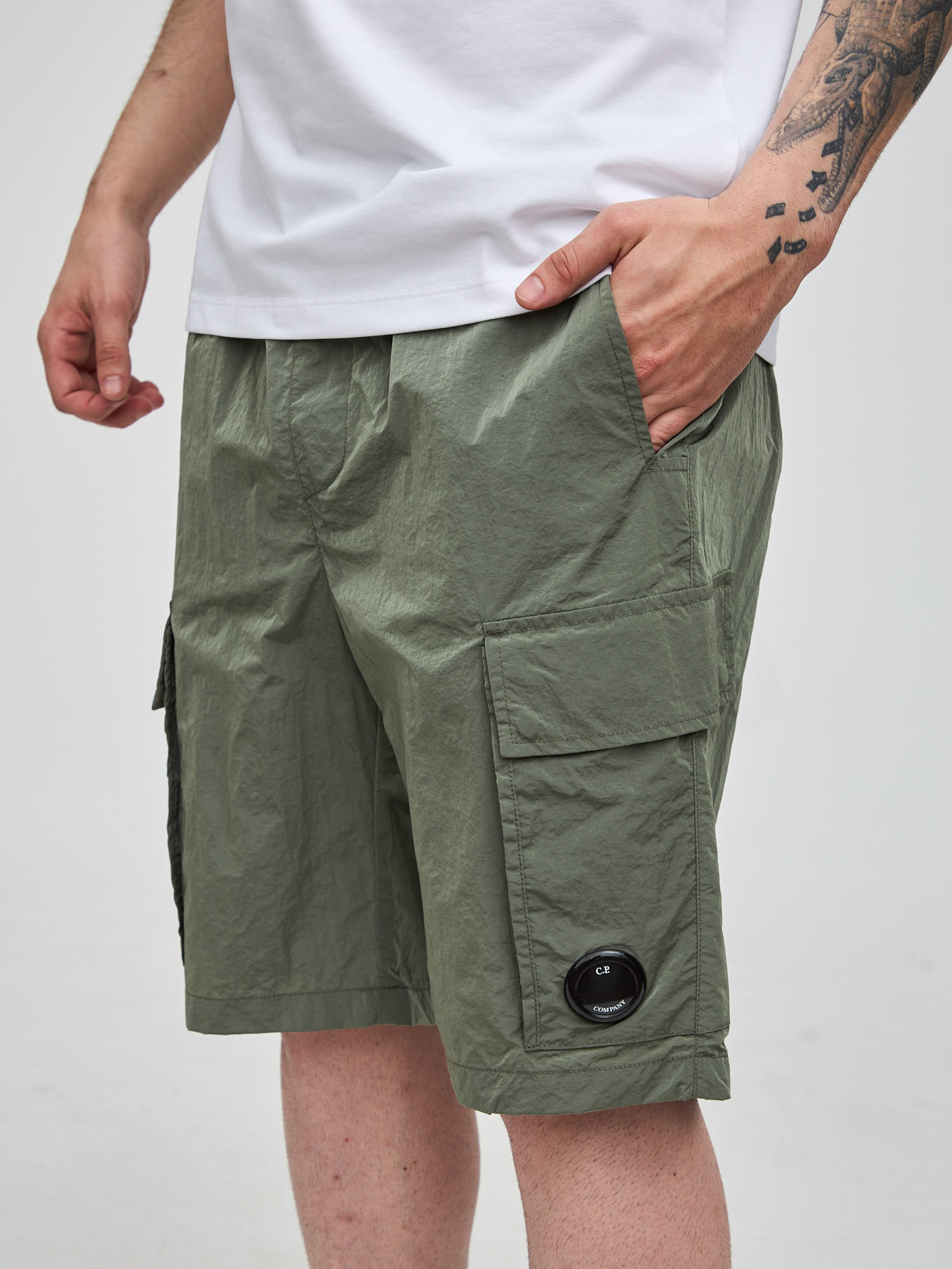Шорты спортивные C.P. Company Nylon Cargo хаки