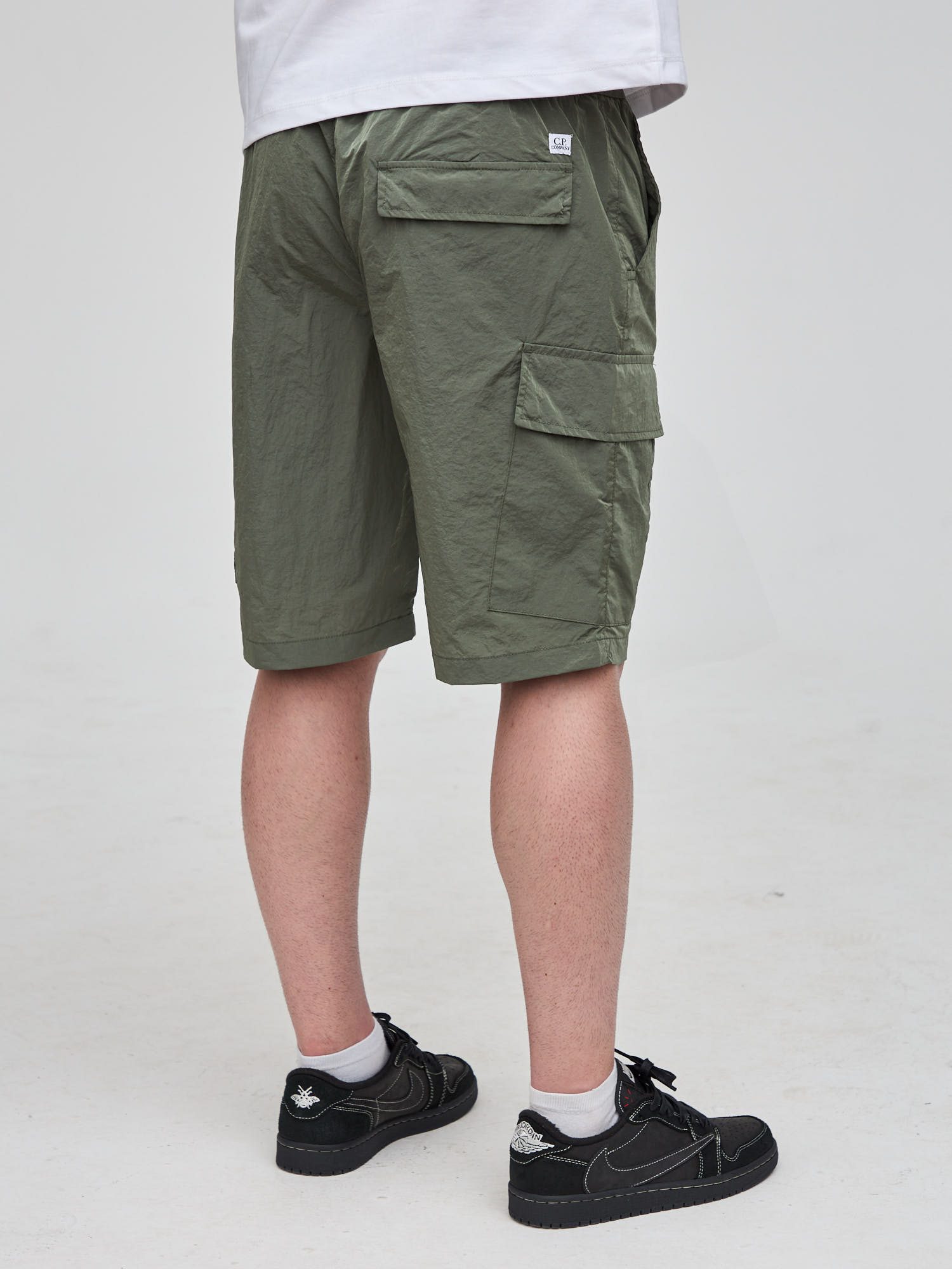 Шорты спортивные C.P. Company Nylon Cargo хаки
