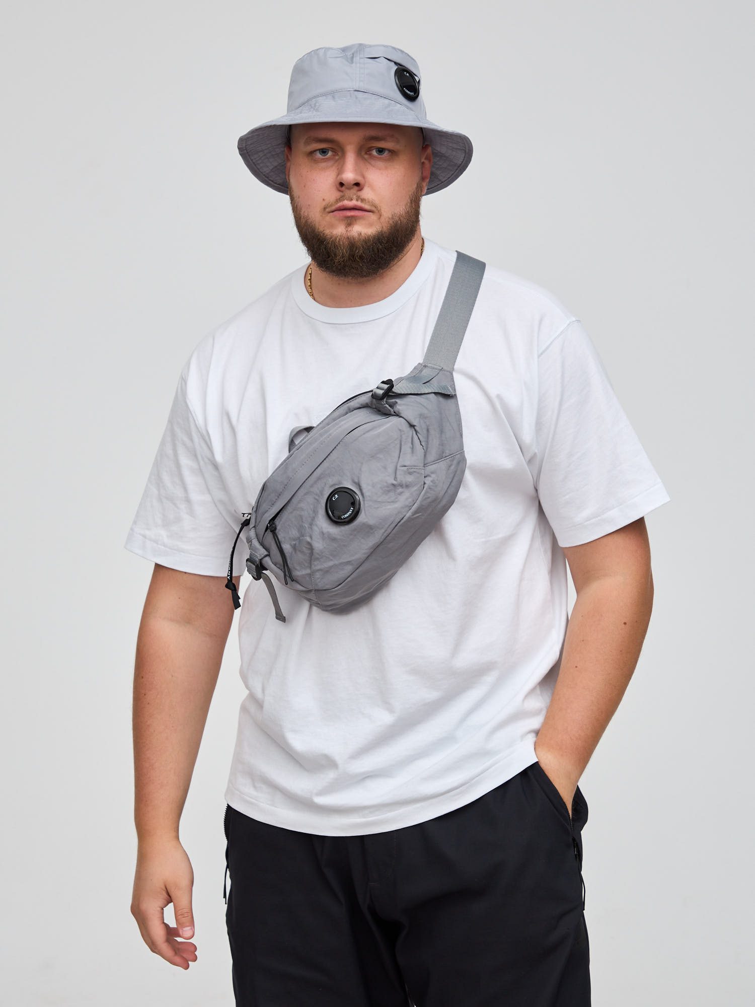Сумка C.P. COMPANY Nylon B Crossbody Pack светло-серая - цвет Светло-серый