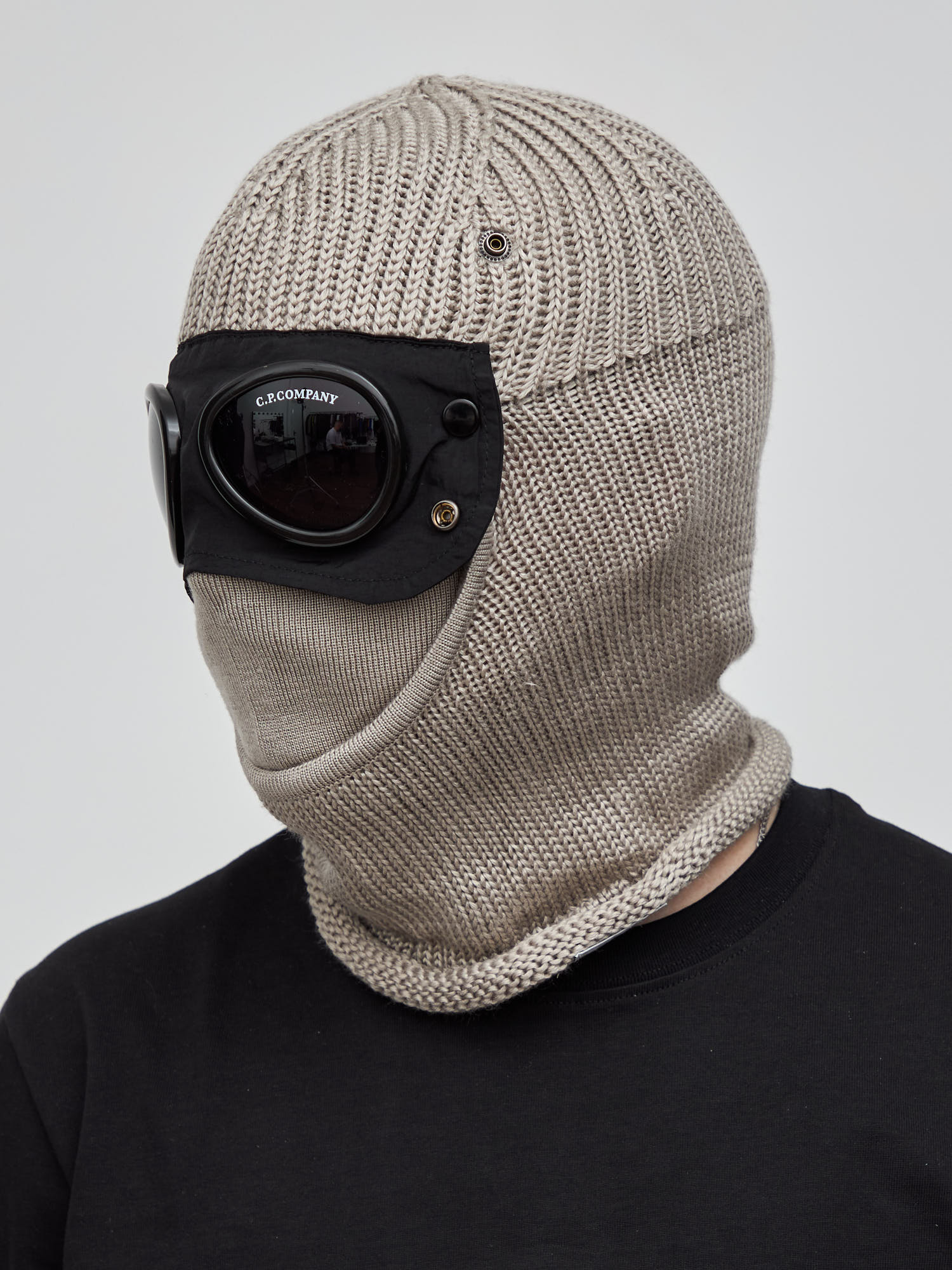 Балаклава C.P. Company Goggle Balaclava серая